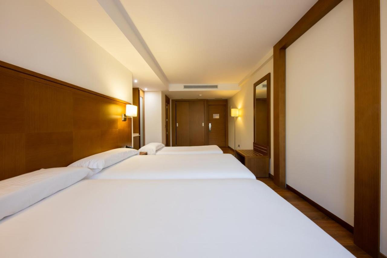 Hotel Thalasso Cantabrico Las Sirenas 4 Superior Viveiro Bagian luar foto