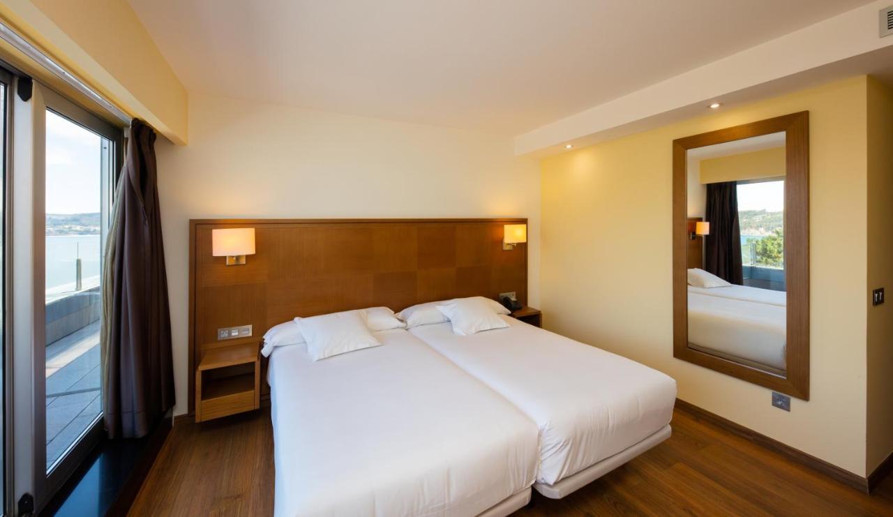 Hotel Thalasso Cantabrico Las Sirenas 4 Superior Viveiro Bagian luar foto