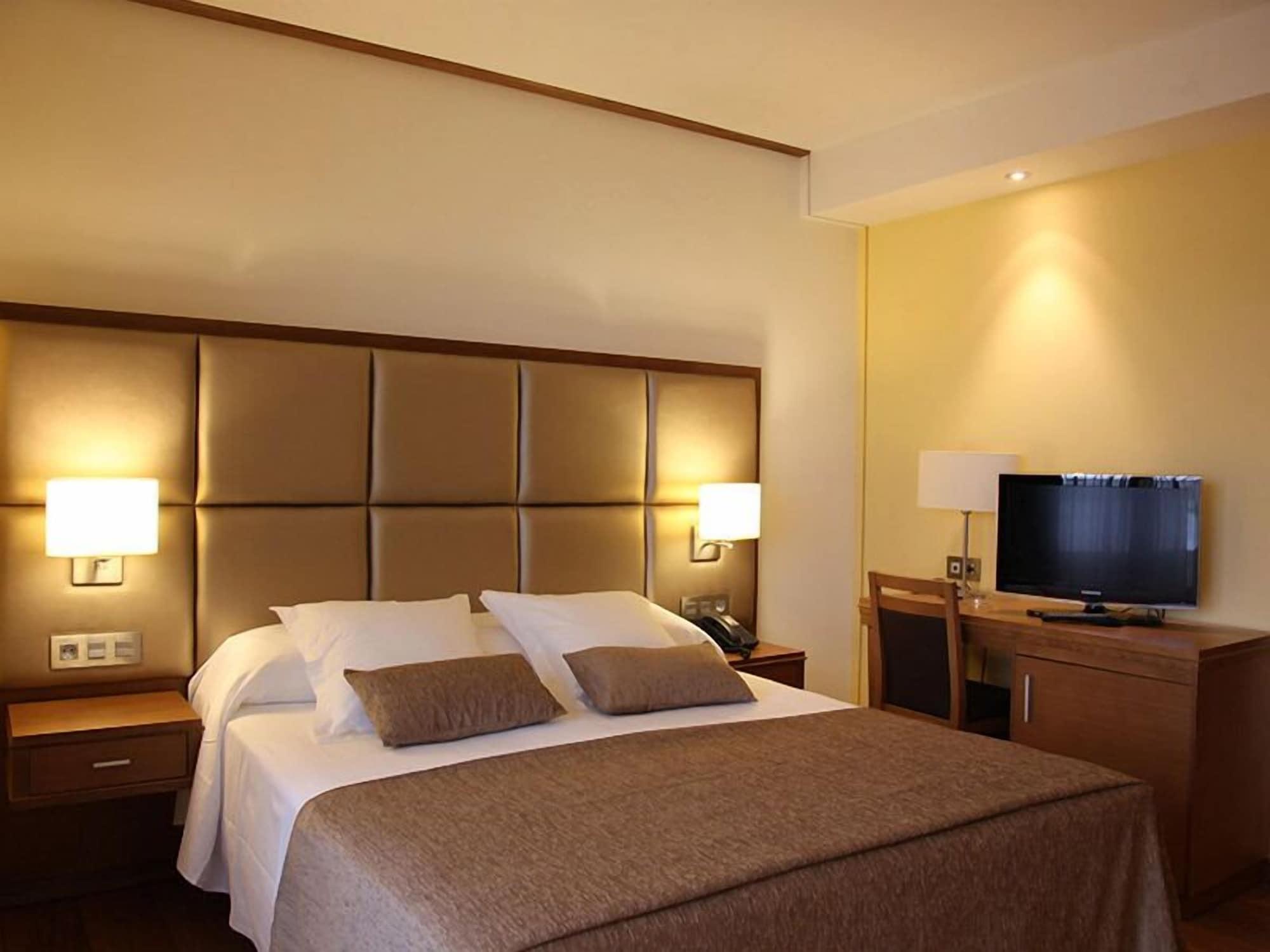 Hotel Thalasso Cantabrico Las Sirenas 4 Superior Viveiro Bagian luar foto