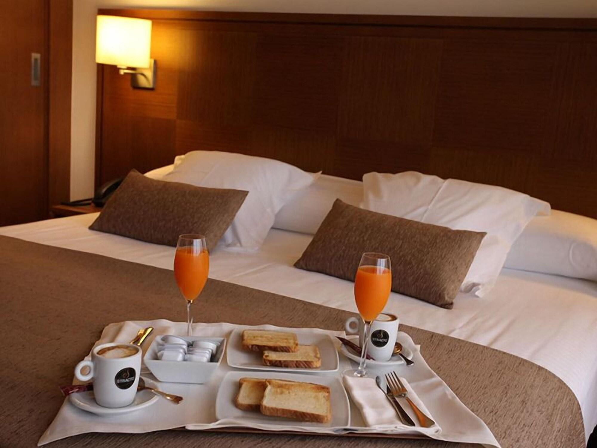Hotel Thalasso Cantabrico Las Sirenas 4 Superior Viveiro Bagian luar foto