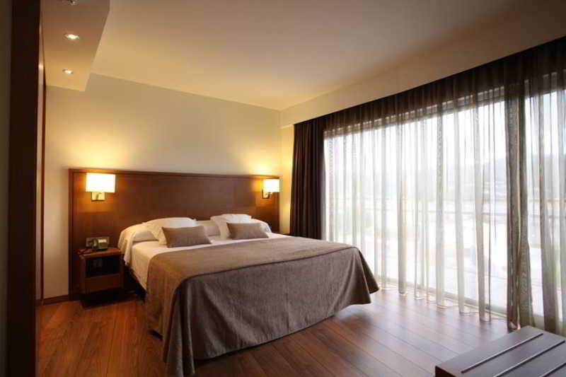 Hotel Thalasso Cantabrico Las Sirenas 4 Superior Viveiro Bagian luar foto